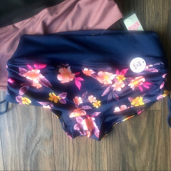 PINK by VS Ultimate Gym to Swim - Picture 2 of 10